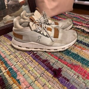 On Running Men's Sneakers - Cream and Tan